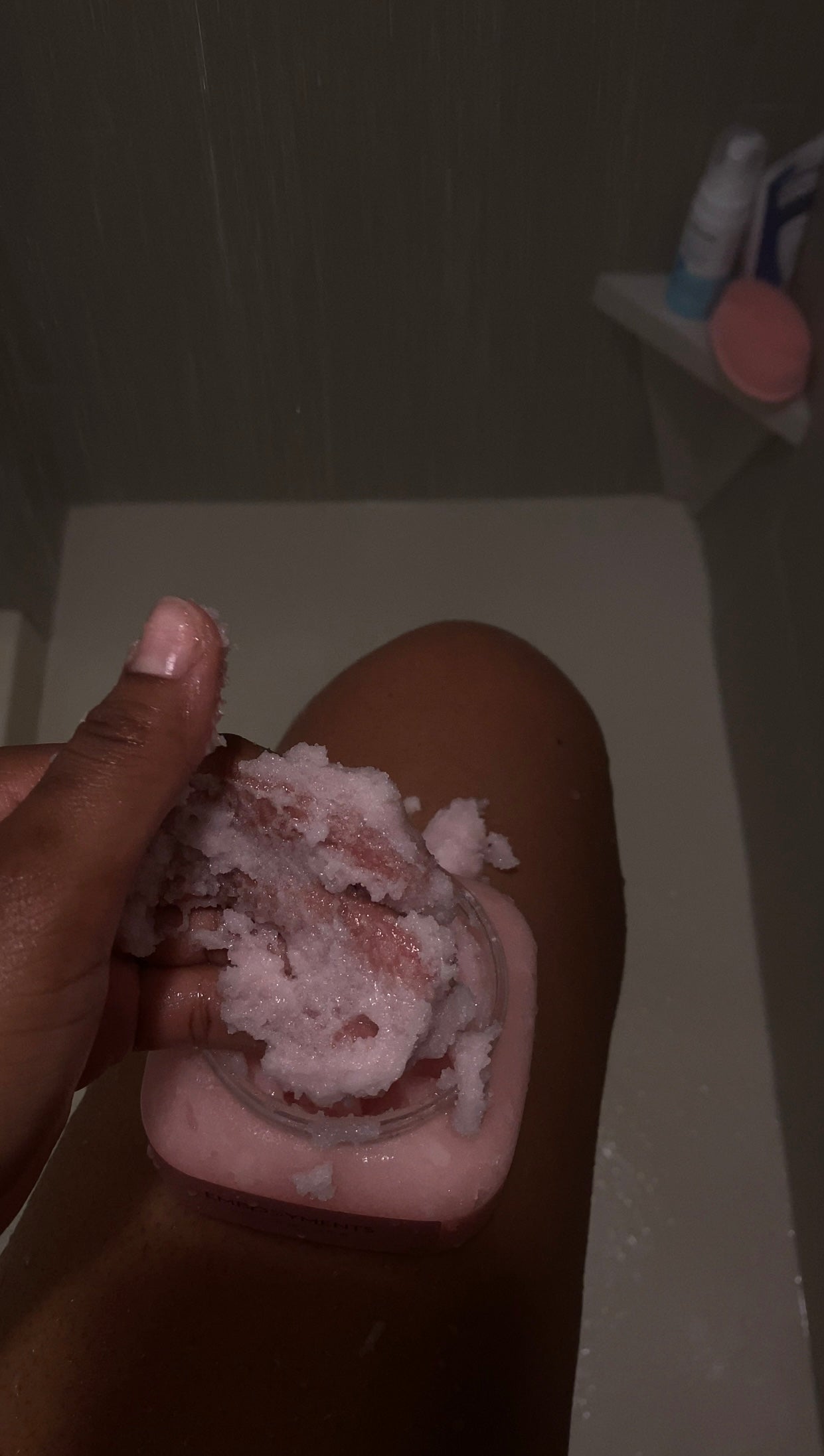 GUAVA BODY SCRUB